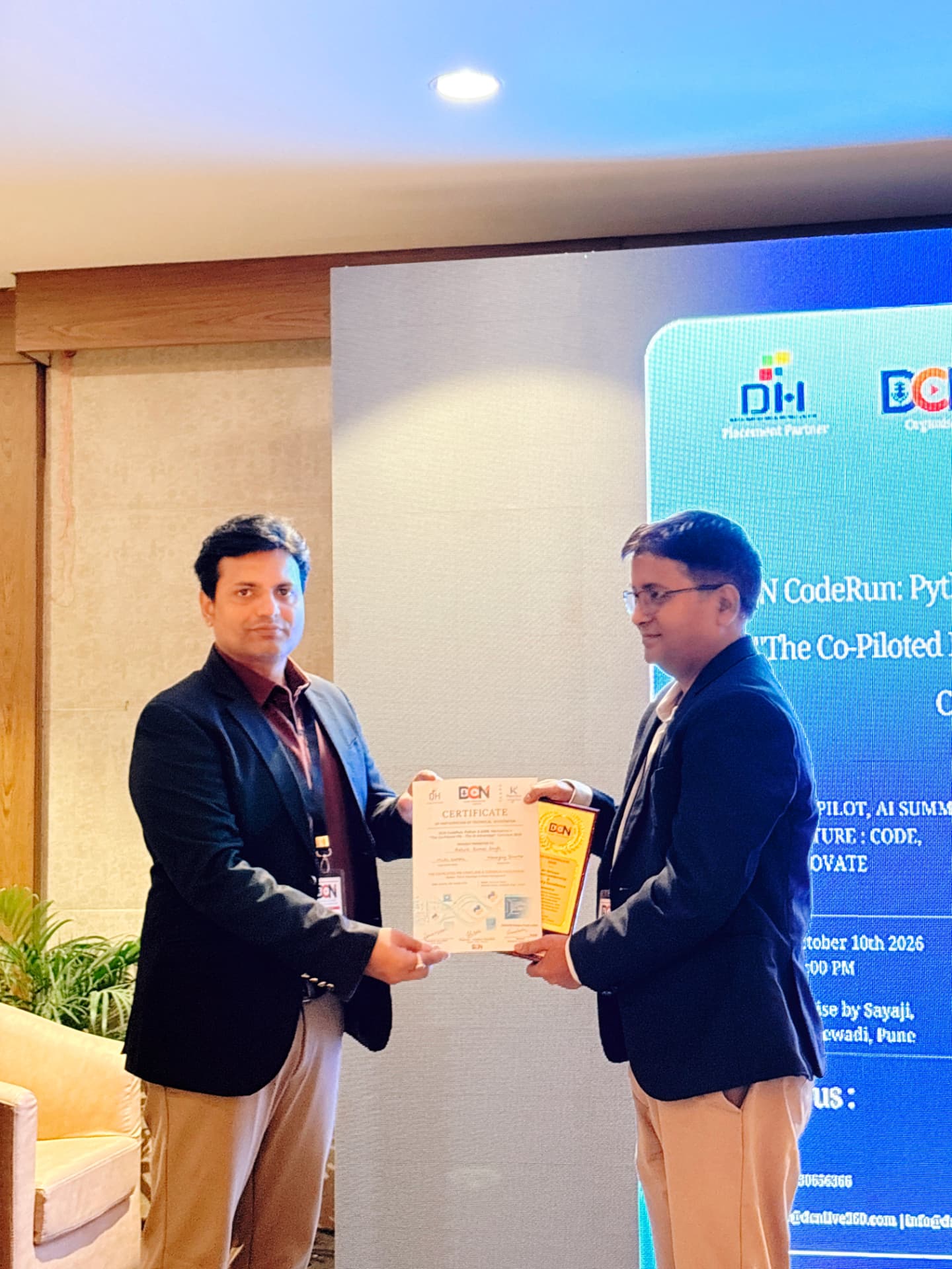 Technical moderator receiving his certificate and DCN memento